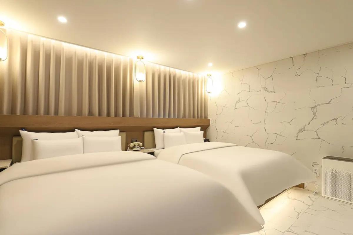 Rosy Hotel Чхонджу Екстер'єр фото