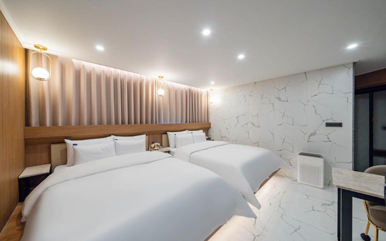 Rosy Hotel Чхонджу Екстер'єр фото