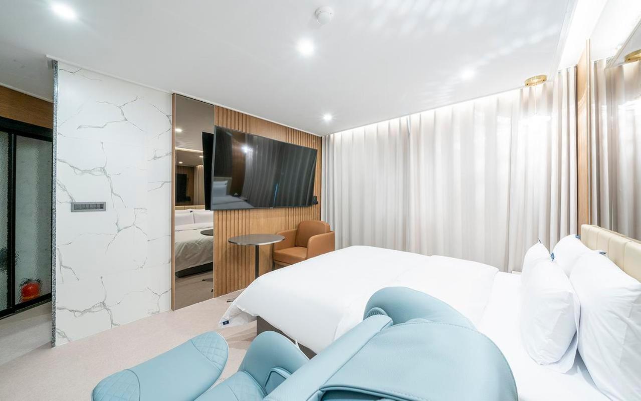 Rosy Hotel Чхонджу Екстер'єр фото