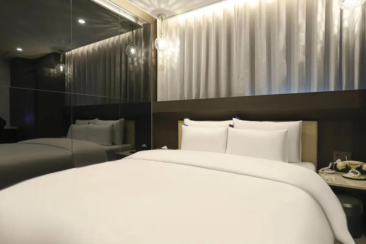 Rosy Hotel Чхонджу Екстер'єр фото