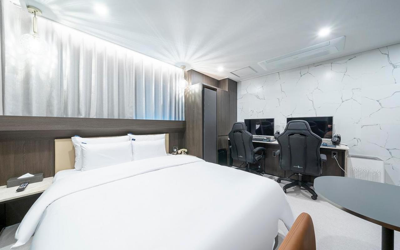 Rosy Hotel Чхонджу Екстер'єр фото