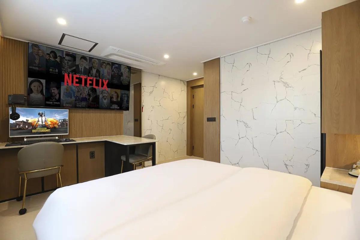 Rosy Hotel Чхонджу Екстер'єр фото